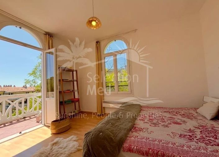 Image No.18-4 Bed House for sale