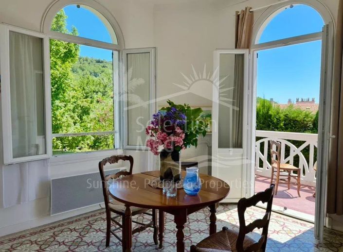 Image No.2-4 Bed House for sale