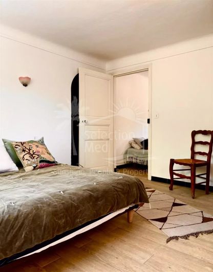 Image No.28-4 Bed House for sale