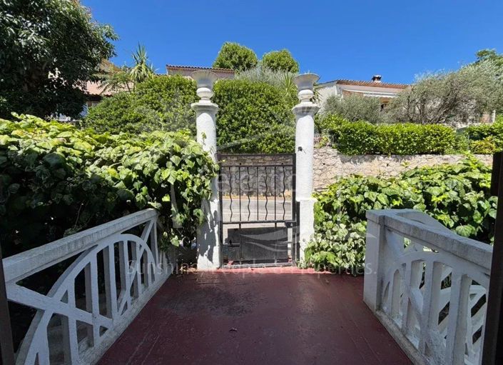 Image No.4-4 Bed House for sale