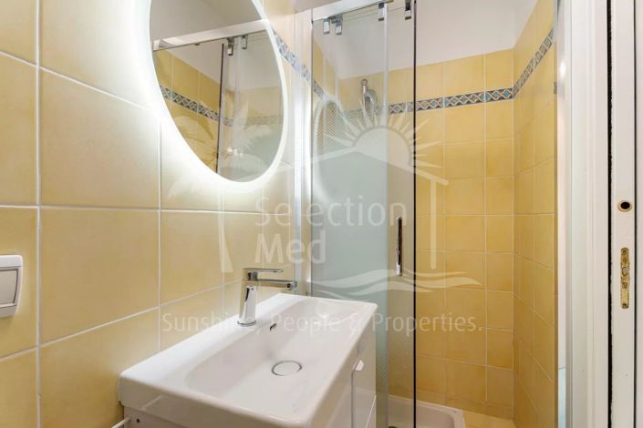 Image No.8-3 Bed Apartment for sale