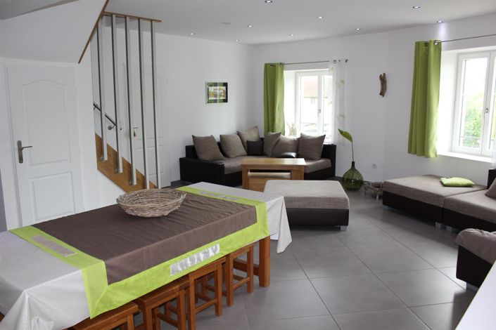 Image No.2-10 Bed Property for sale