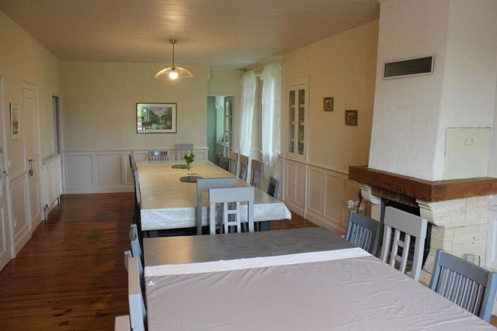 Image No.6-10 Bed Property for sale