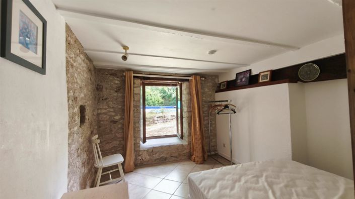 Image No.19-3 Bed House for sale