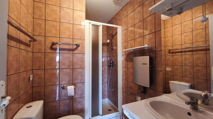 Image No.30-3 Bed House for sale