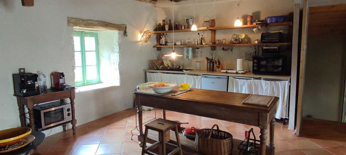 Image No.8-3 Bed House for sale