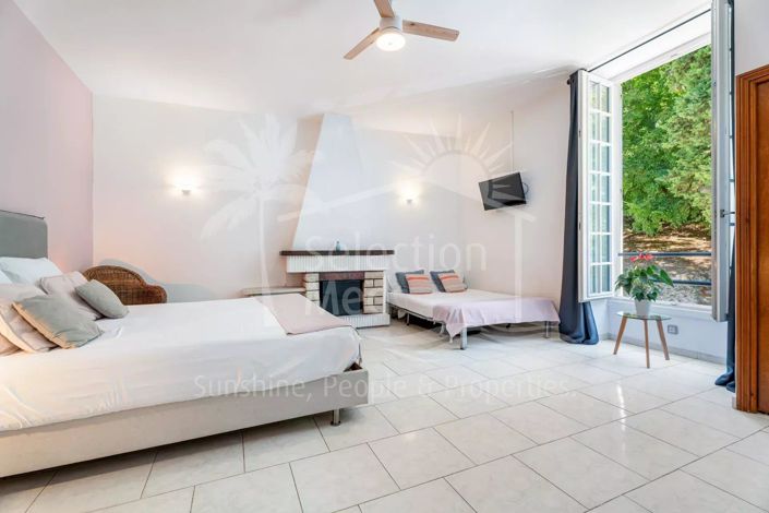 Image No.16-7 Bed House for sale