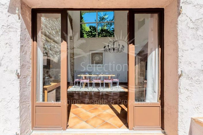 Image No.5-7 Bed House for sale