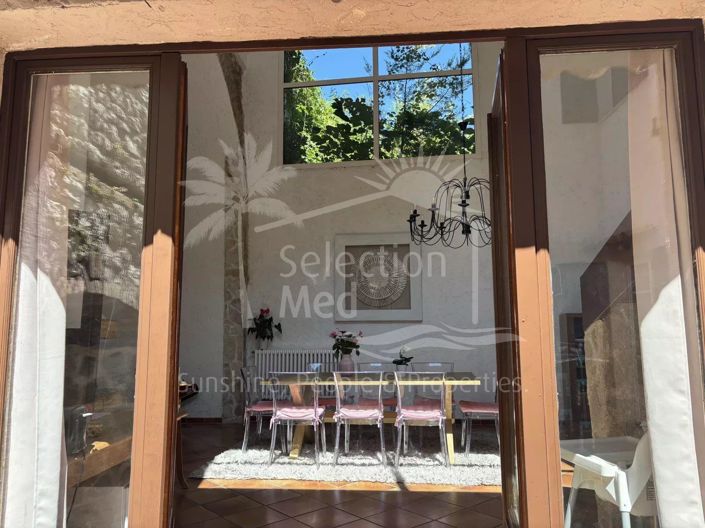 Image No.9-7 Bed House for sale