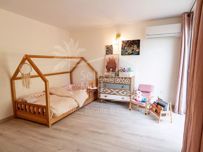 Image No.13-4 Bed House for sale