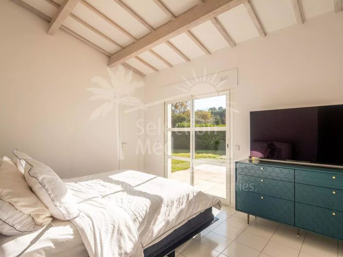 Image No.7-4 Bed House for sale