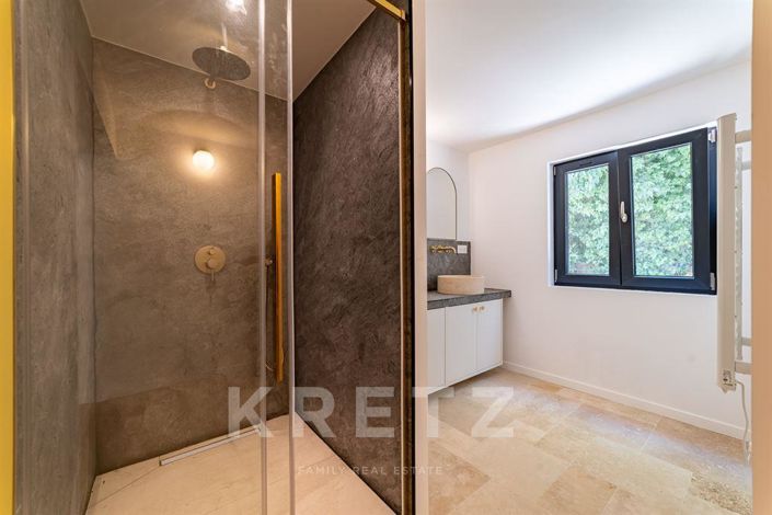 Image No.14-5 Bed House for sale