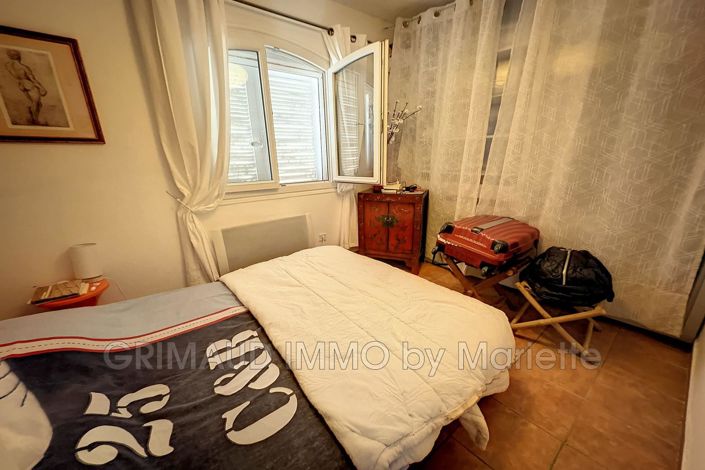 Image No.10-3 Bed House for sale