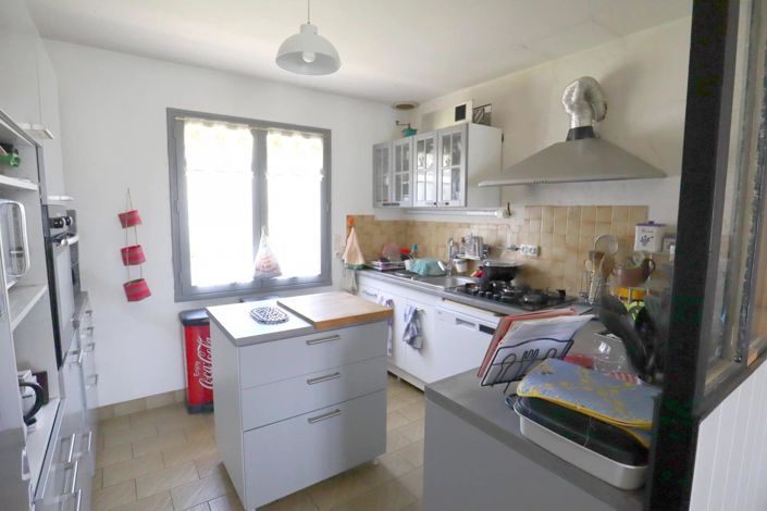 Image No.2-3 Bed House for sale