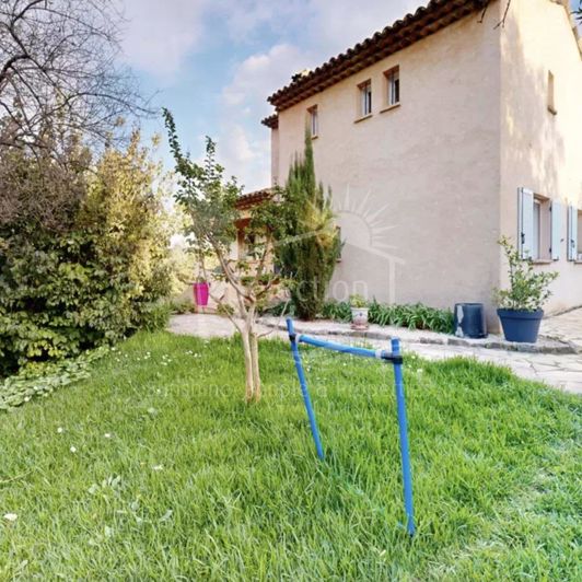 Image No.10-4 Bed House for sale