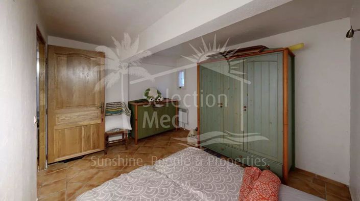 Image No.16-4 Bed House for sale