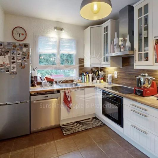 Image No.5-4 Bed House for sale