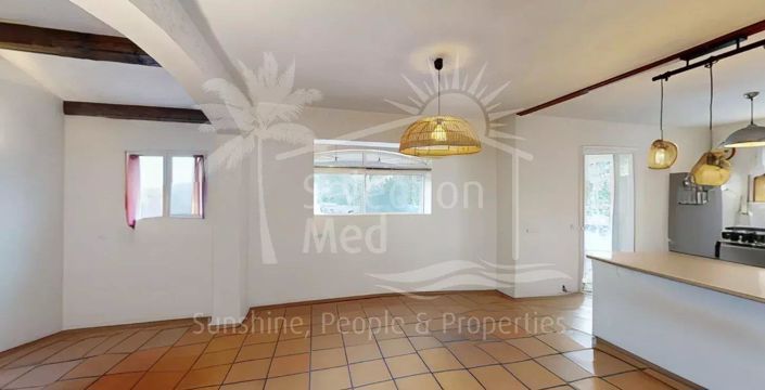 Image No.6-4 Bed House for sale