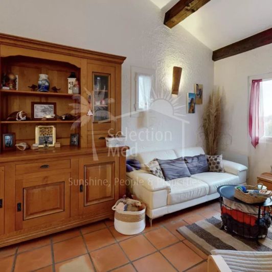 Image No.8-4 Bed House for sale