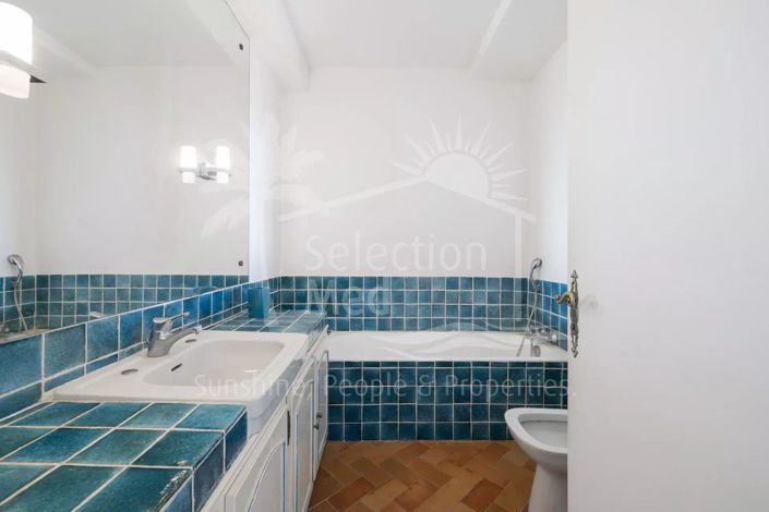 Image No.11-2 Bed Apartment for sale