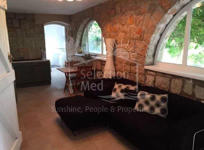 Image No.17-5 Bed House for sale