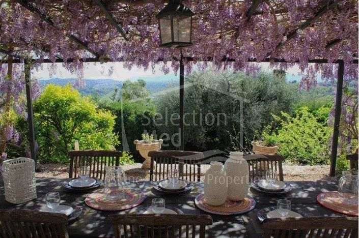 Image No.2-5 Bed House for sale