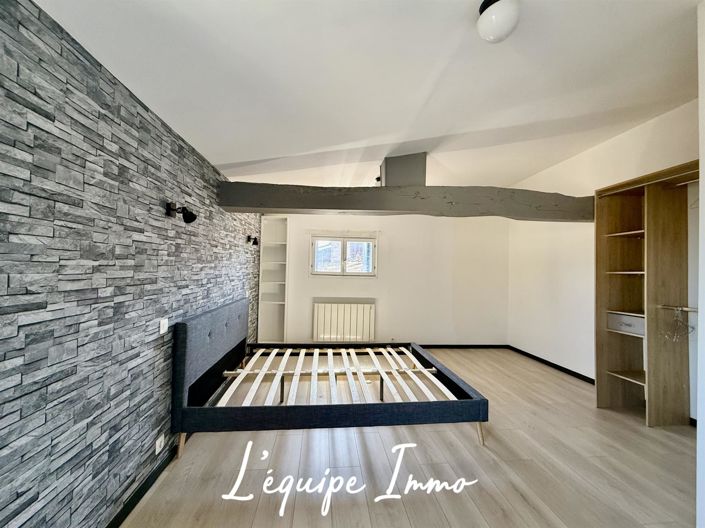 Image No.6-4 Bed House for sale