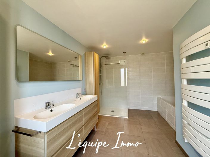 Image No.9-4 Bed House for sale