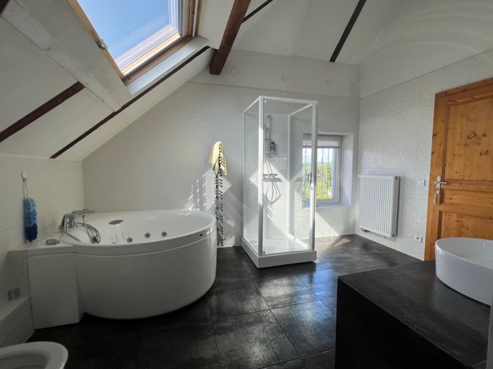 Image No.6-4 Bed House for sale