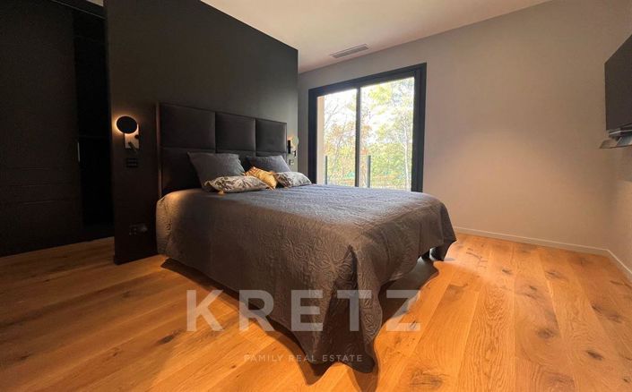 Image No.13-5 Bed House for sale