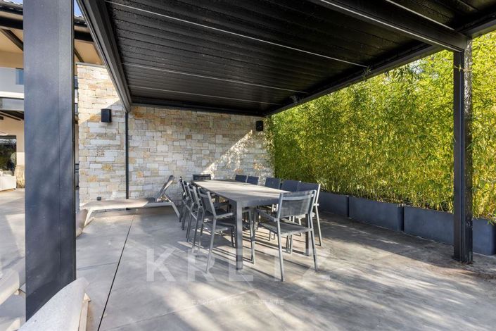 Image No.15-5 Bed House for sale