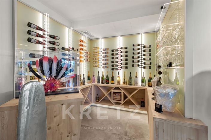 Image No.9-5 Bed House for sale