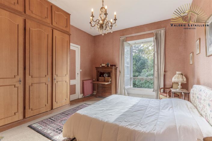 Image No.10-5 Bed House for sale