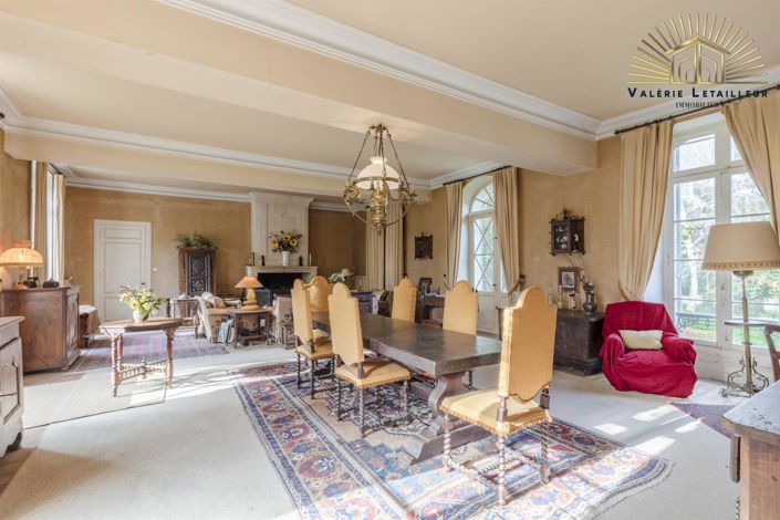 Image No.5-5 Bed House for sale