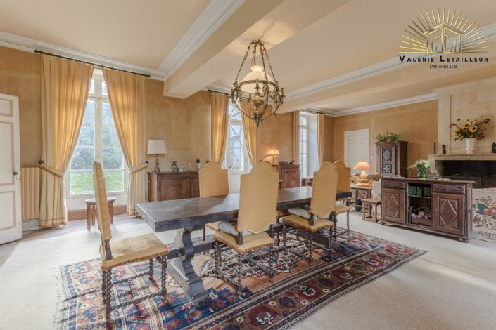 Image No.8-5 Bed House for sale