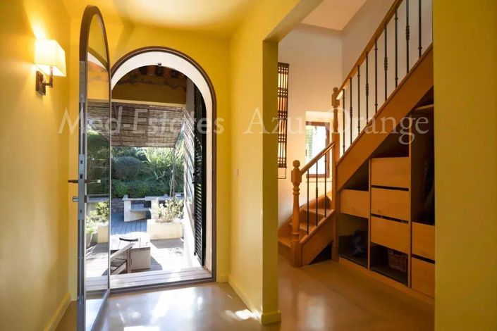 Image No.18-3 Bed Apartment for sale