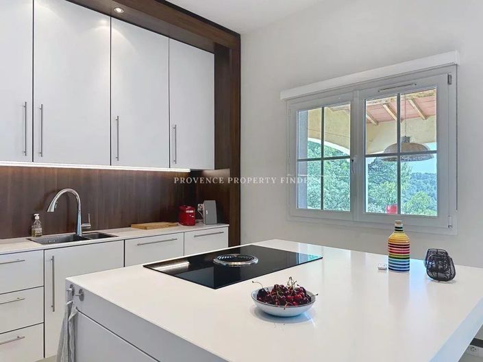 Image No.6-6 Bed House for sale