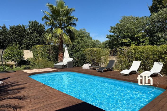 Image No.6-5 Bed House for sale