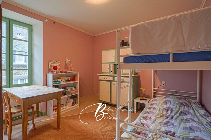 Image No.14-7 Bed House for sale