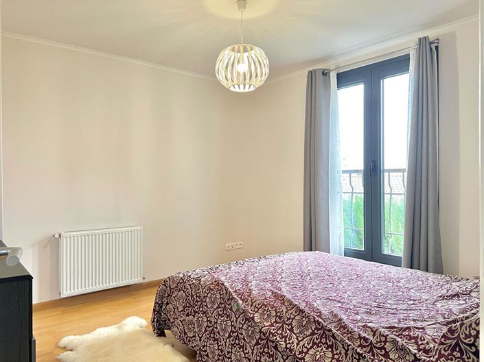 Image No.11-5 Bed House for sale