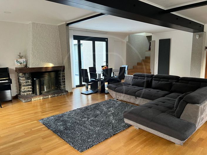 Image No.5-5 Bed House for sale