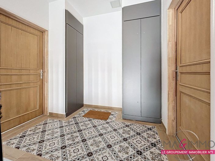 Image No.7-3 Bed Apartment for sale