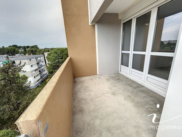 Image No.8-Apartment for sale