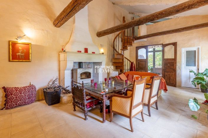 Image No.5-Propriété de 5 chambres à vendre à Saumane-de-Vaucluse