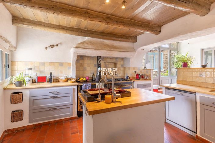 Image No.6-Propriété de 5 chambres à vendre à Saumane-de-Vaucluse