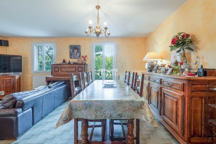 Image No.12-3 Bed House for sale