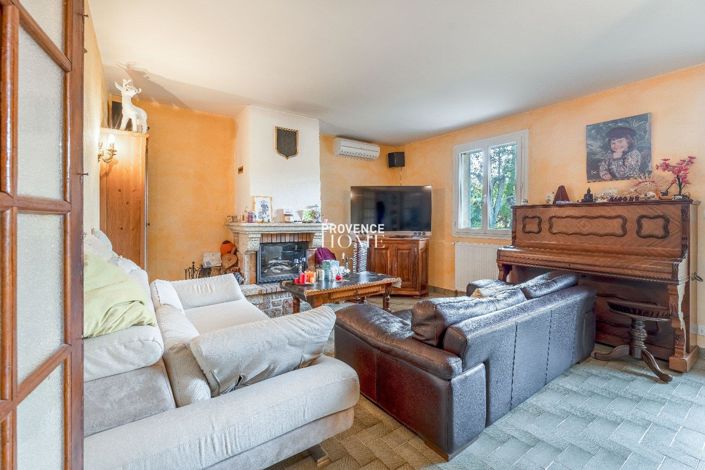 Image No.13-3 Bed House for sale