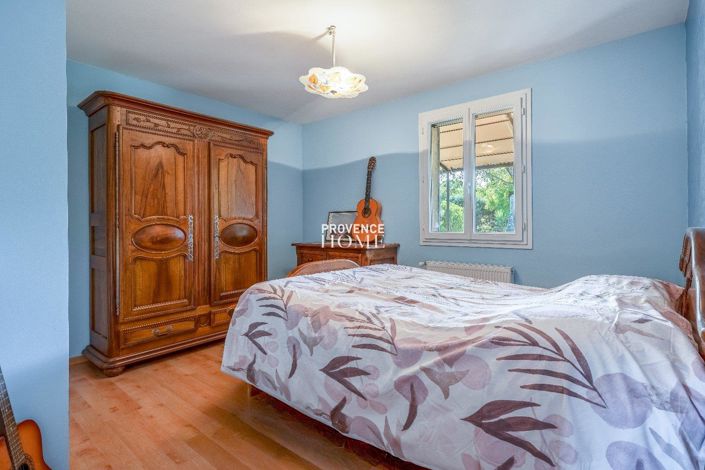 Image No.5-3 Bed House for sale