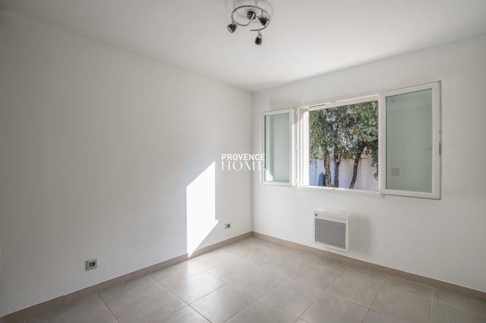 Image No.9-3 Bed House for sale