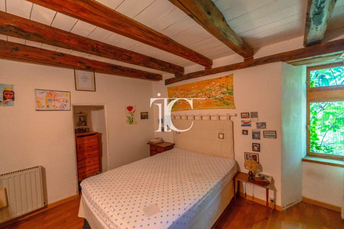 Image No.6-3 Bed House for sale